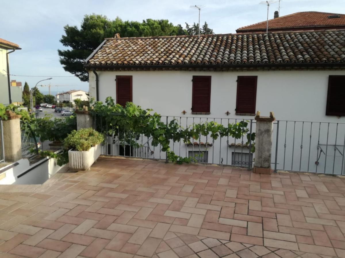 B&B Capo Le Vigne Sirolo Exterior photo