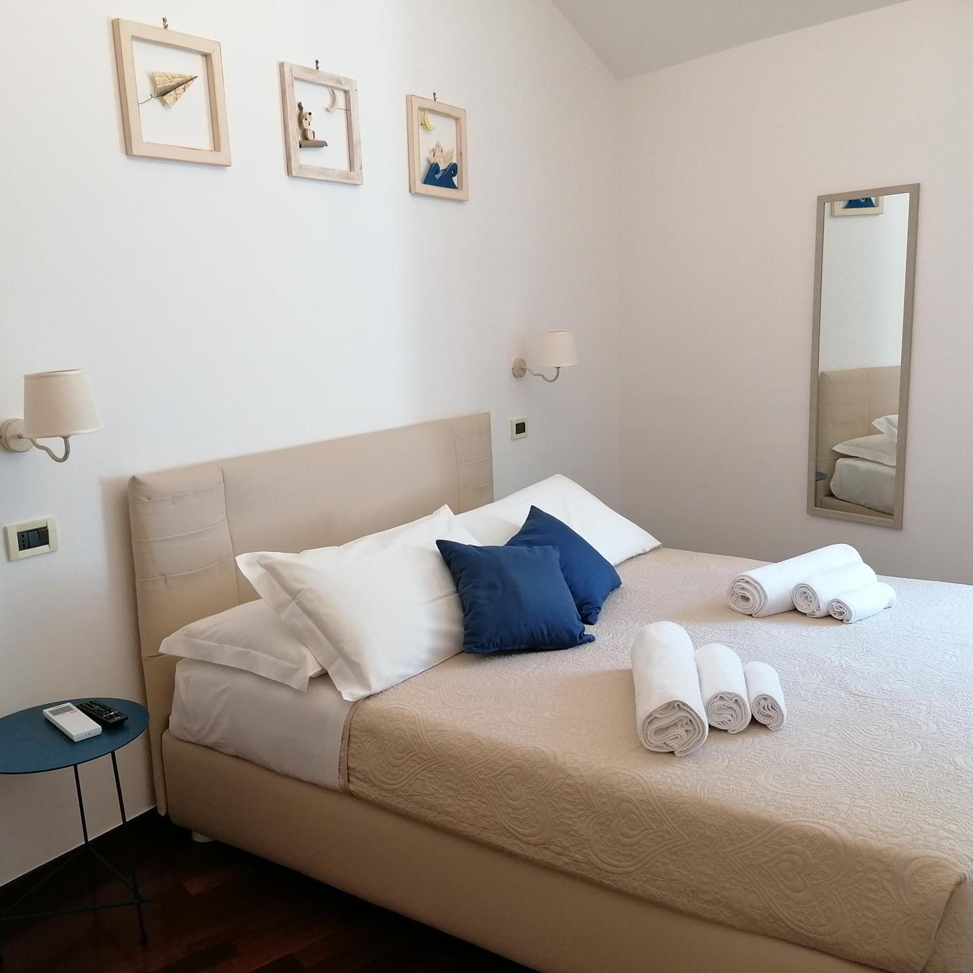 B&B Capo Le Vigne Sirolo Exterior photo